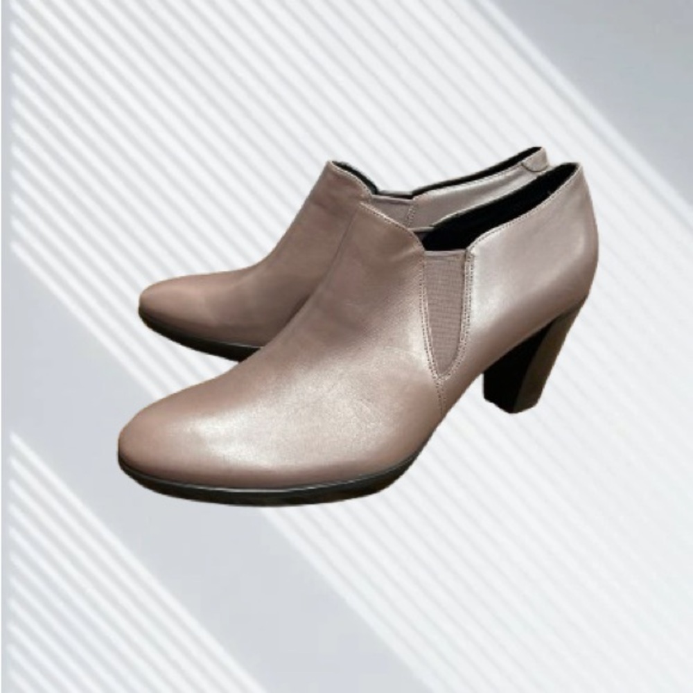 ECCO Shape 55 Plateau Stack Elegant Women's Heeled Ankle Boots Taupe 10/10.5 NWT